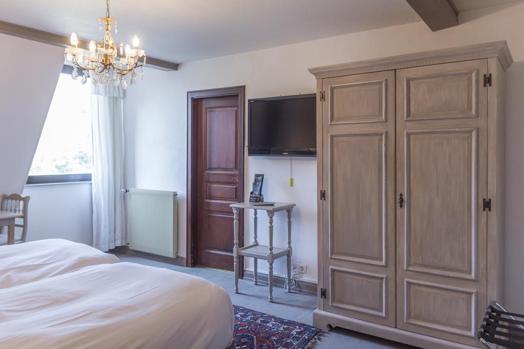 Domaine De Beaupre - Hotel The Originals Relais Гебвилер Екстериор снимка