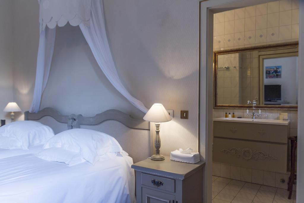 Domaine De Beaupre - Hotel The Originals Relais Гебвилер Екстериор снимка